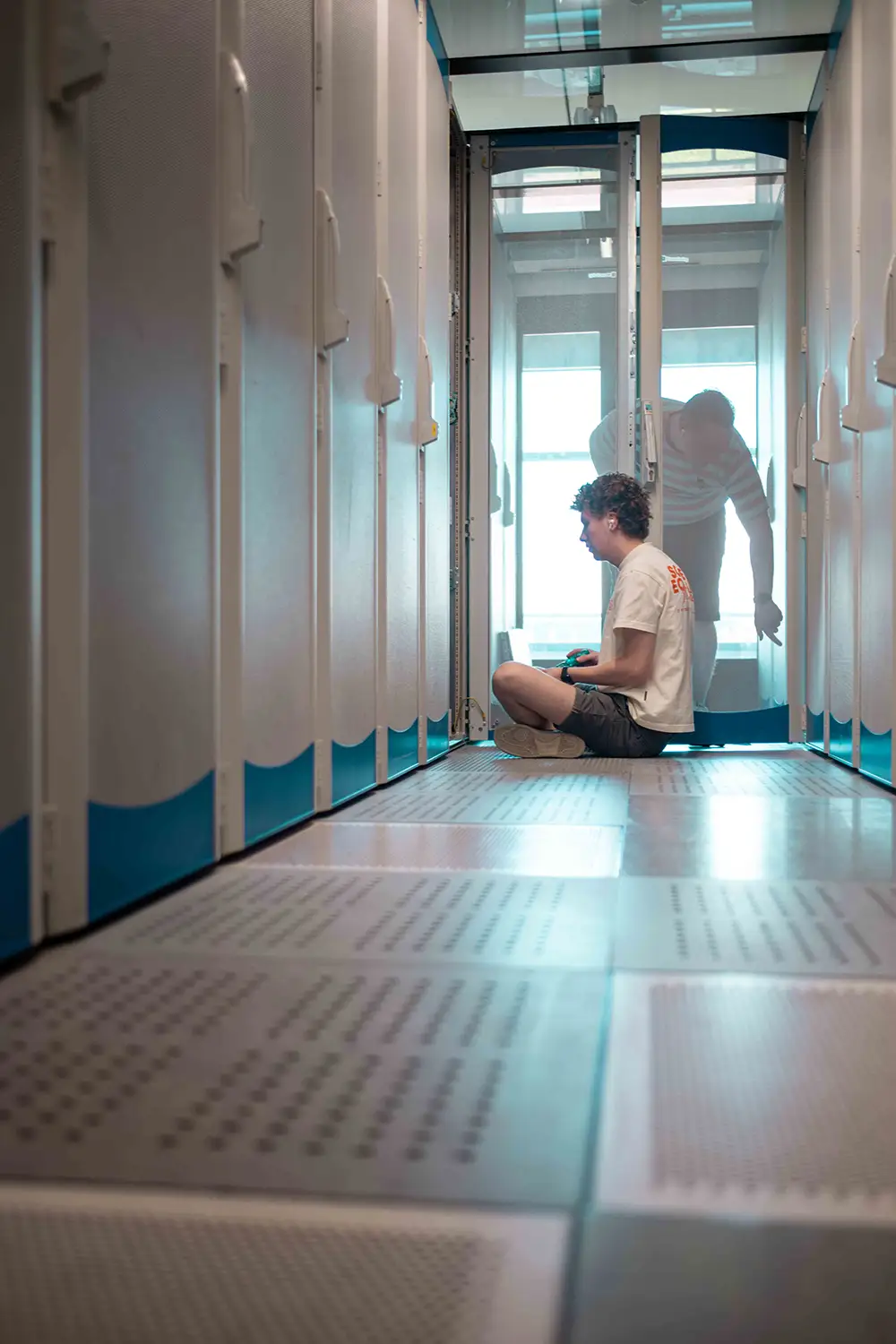 Etheron eigen hardware in Nederlands datacenter